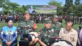 Pemkab Merauke melalui Dinas Tanaman Pangan, Hortikultura dan Perkebunan (DTPHP) Merauke mengkukuhkan 214 orang Brigade Pangan