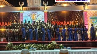 PADUAN SUARA WANITA
