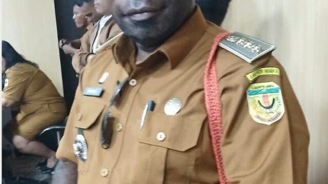 KEPALA DISTRIK AGIMUGA ARIANUS KATAGAME