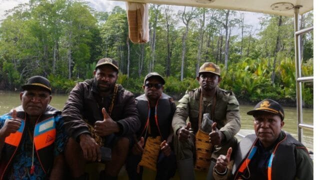 dedbc104 bf50 4b0b 95ac f04d59a2bed8