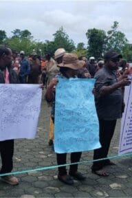 e15b892f 38ca 4c42 b782 fbe0c18edaea