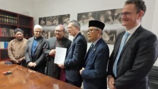 f7e93d65 7caf 4195 b03b f6ae3ae6b0d1