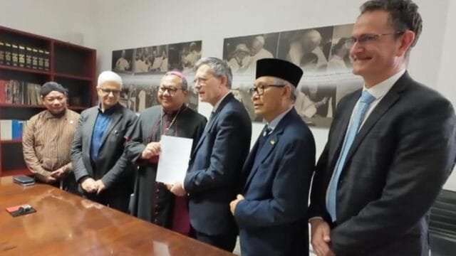 f7e93d65 7caf 4195 b03b f6ae3ae6b0d1