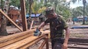 membuat pintu