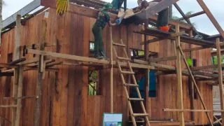 rumah akhir minggu ketiga