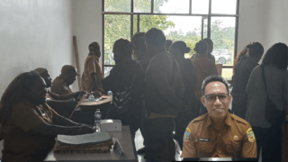 Putih Emas Creative Selamat Ulang Tahun Kartu 20260629 174401 0000