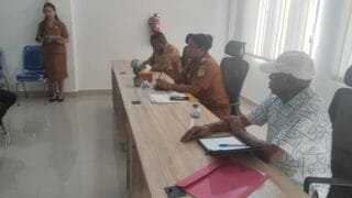 MARIANUS MENGHADIRI PERTEMUAN STATUS TANAH ADAT DI DISTRIK WANIA