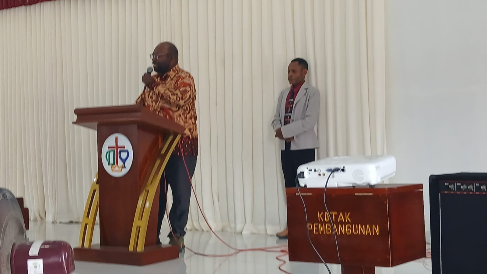 Pdt. Nahor