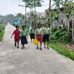 anak sekolah kokonao