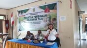 pptk SEKALIGUS KEPALA SEKSI MEMANDU JALANNYA SOSIALISASI